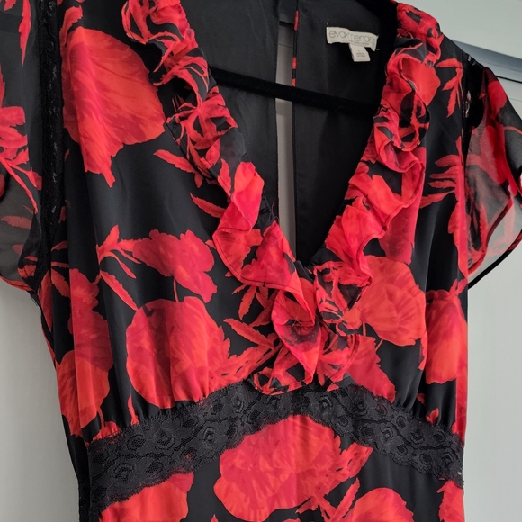 Eva Mendes by NY&Co Florentina Tiered Dress - Picture 3 of 5